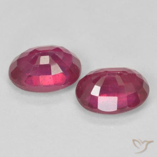 Gemas de Rubí Medium Dark-Red natural de 3.53 ct, Ovalada, VS