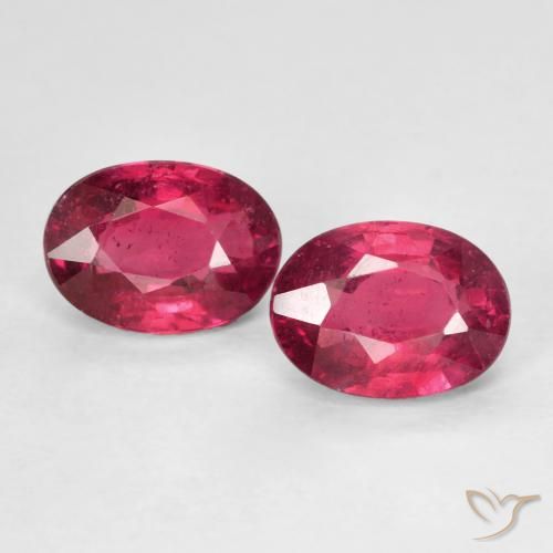 2.51ctw Natural Medium Dark-Red Rubí, Ovalada, VS