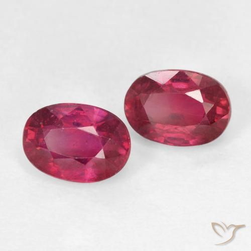 Gemas de Rubí Medium Dark-Red natural de 2.56 ct, Ovalada, VS