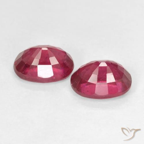 Gemas de Rubí Medium Dark-Red natural de 2.57 ct, Ovalada, VS