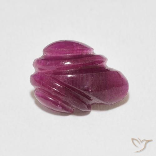 Rubí Púrpura medio natural de 2.88 ct, Elegante, Opaco
