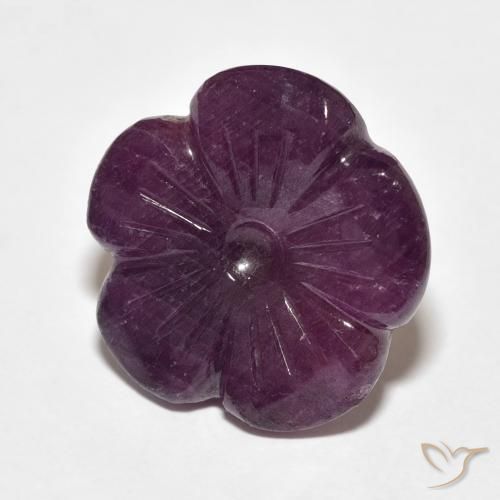 Rubí Púrpura medio natural de 13.78 ct, Corte Flor, Opaco