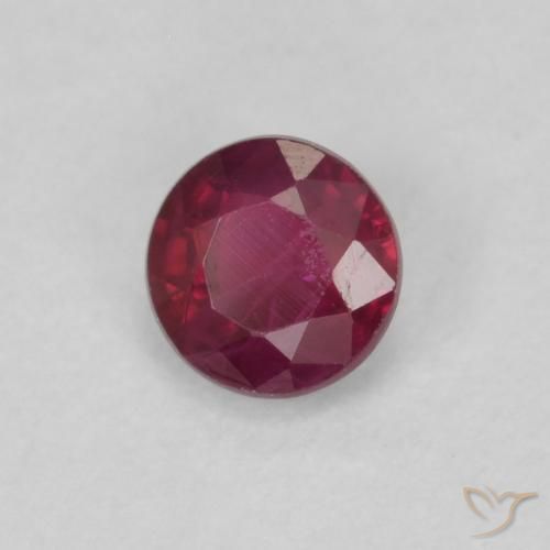 Rubí Rojo oscuro natural de 0.32 ct, Redondo, VS