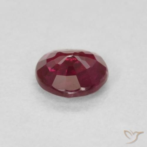 Rubí Rojo oscuro natural de 0.25 ct, Corte Redondo, SI