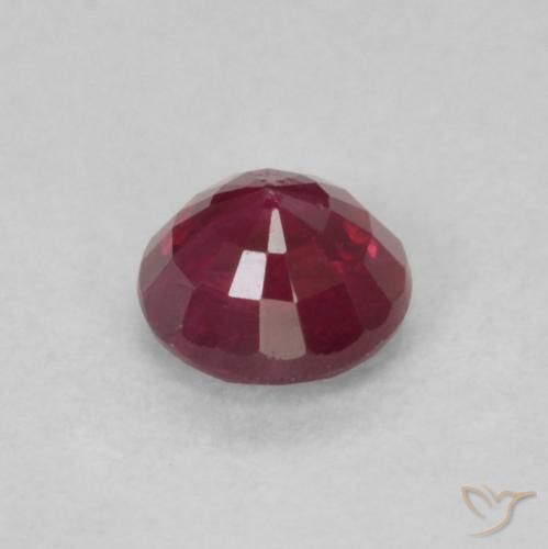Rubí Rojo oscuro natural de 0.32 ct, Redondo, SI