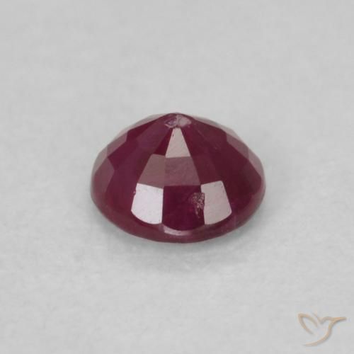 Rubí Rojo oscuro natural de 0.28 ct, Redondo, SI