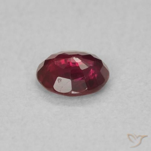 Rubí Rojo medio natural de 0.22 ct, Redondo, SI