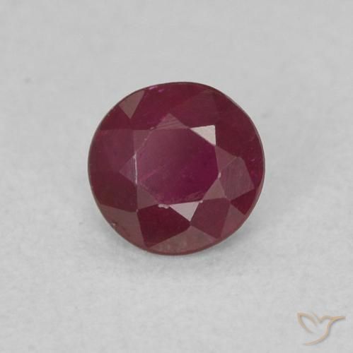 Rubí Rojo medio natural de 0.24 ct, Redondo, SI