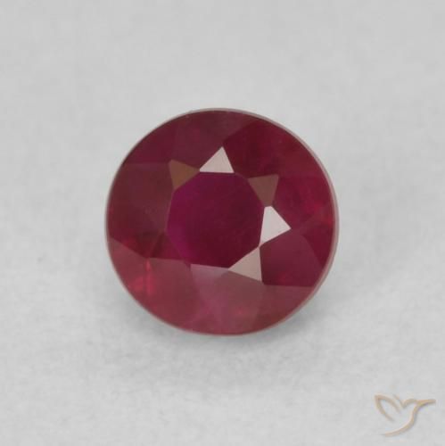 Rubí Rojo medio natural de 0.40 ct, Redondo, SI