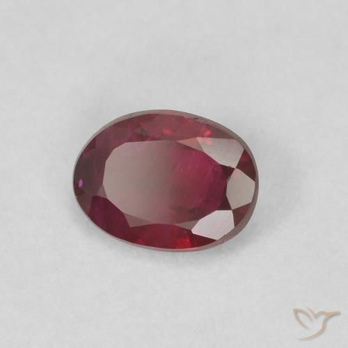 Rubí Rojo medio natural de 0.38 ct, Ovalada, VS