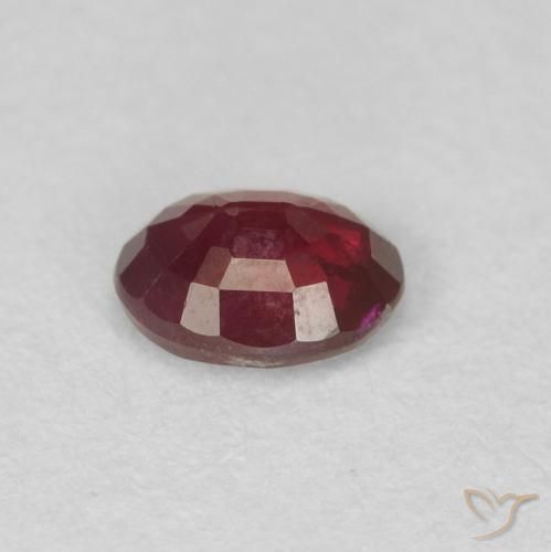 Rubí Rojo medio natural de 0.43 ct, Ovalada, VS