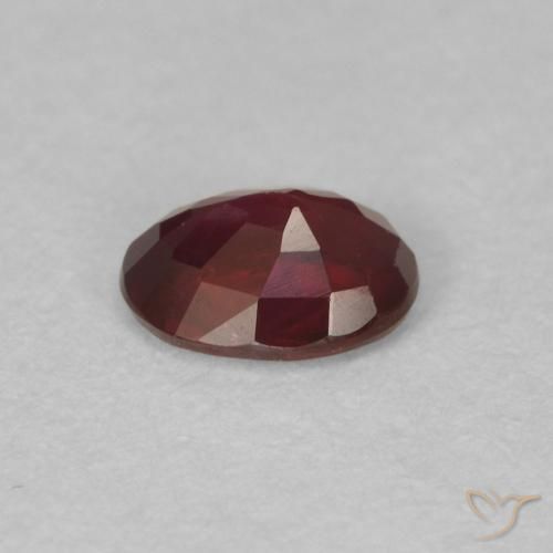 Rubí Rojo oscuro natural de 0.39 ct, Ovalada, VS
