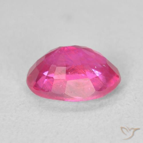 Rubí Magenta intenso natural de 1.68 ct, Ovalada, VS