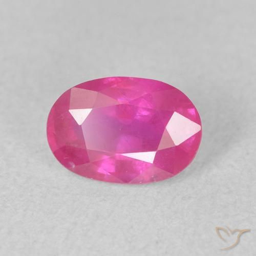 Rubí Magenta intenso natural de 1.18 ct, Ovalada, VS