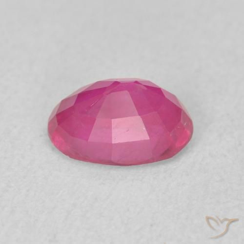 Rubí Magenta intenso natural de 1.18 ct, Ovalada, VS