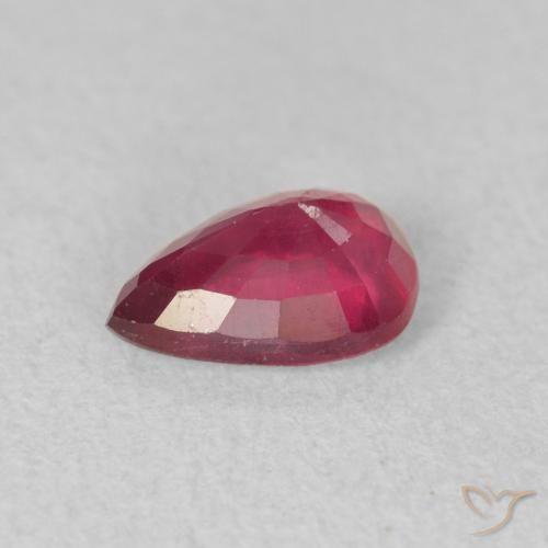 Rubí Rojo claro natural de 0.90 ct, En forma de pera, VS