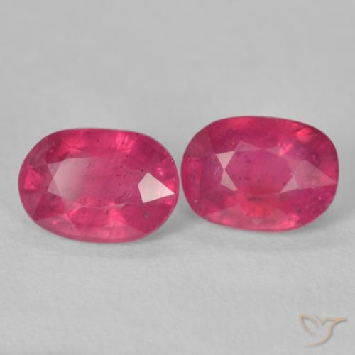 Gemas de Rubí Rojo medio natural de 3.72 ct, Ovalada, VS-SI