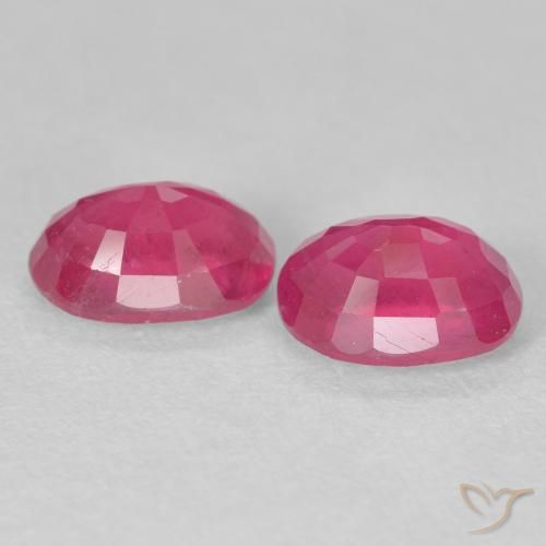 Gemas de Rubí Rojo medio natural de 3.72 ct, Ovalada, VS-SI