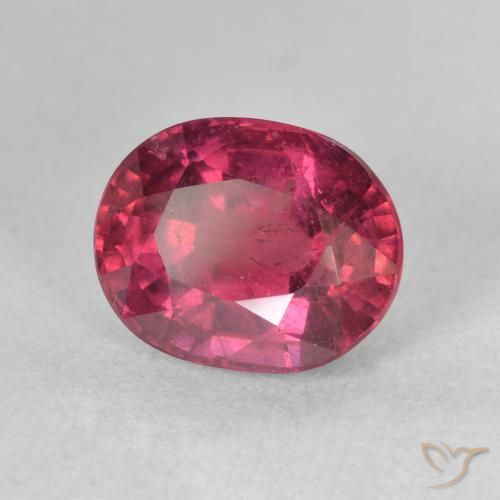 Rubí Rojo medio natural de 4.54 ct, Ovalada, VS-SI