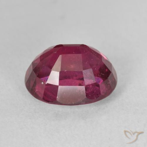 Rubí Rojo medio natural de 4.54 ct, Ovalada, VS-SI