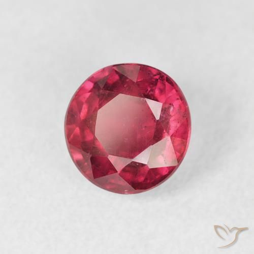Rubí Rojo medio natural de 1.36 ct, Redondo, VS-SI