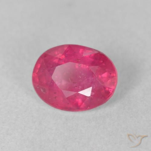 Rubí Rosado medio natural de 1.53 ct, Ovalada, VS-SI