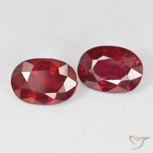 Gemas de Rubí Rojo oscuro natural de 2.34 ct, Ovalada, VS