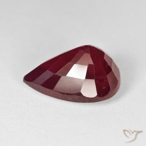Rubí Rojo oscuro natural de 15.39 ct, En forma de pera, VS