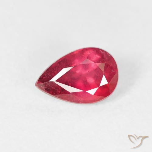 Rubí Carmesí intenso natural de 0.71 ct, En forma de pera, VS-SI