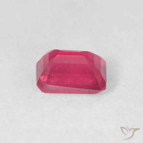 Rubí Rojo medio natural de 0.82 ct, Corte Octágono / Esmeralda, VS