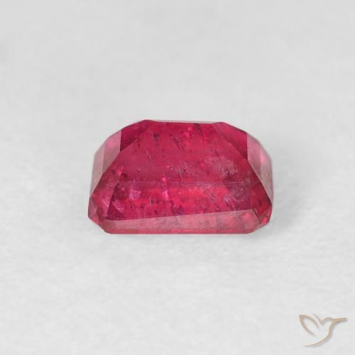 Rubí Rojo medio natural de 1.06 ct, Corte Octágono / Esmeralda, VS