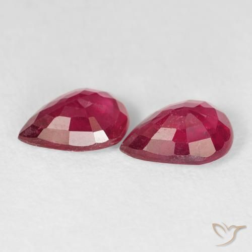 Gemas de Rubí Carmesí intenso natural de 2.56 ct, En forma de pera, VS