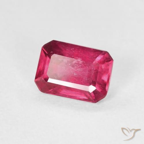 Rubí Rosado rojizo intenso natural de 1.08 ct, Corte Octágono / Esmeralda, VS