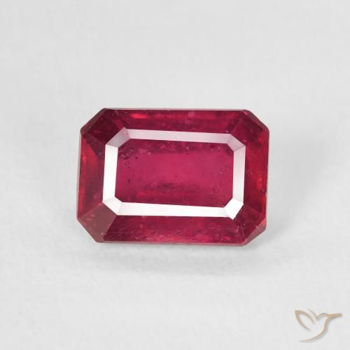 1.32ct Natural Medium Dark-Red Rubí, corte esmeralda, VS