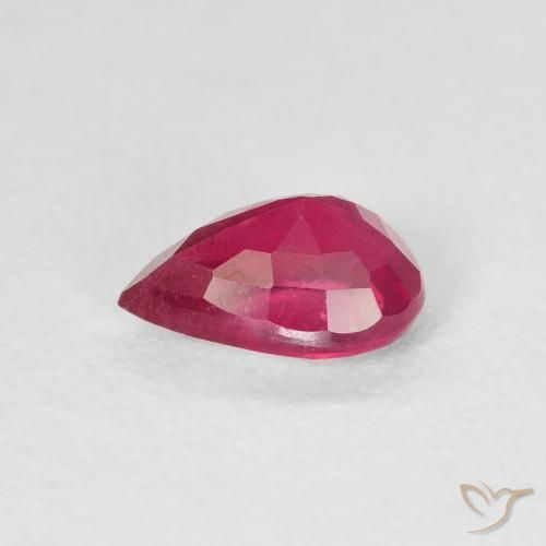 Rubí Medium Dark-Red natural de 0.95 ct, En forma de pera, VS-SI