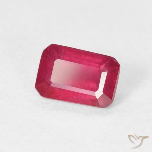 Rubí Rojo medio natural de 0.99 ct, Corte Octágono / Esmeralda, VS