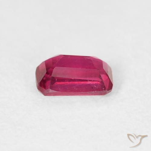 Rubí Rojo claro natural de 0.69 ct, Corte Octágono / Esmeralda, VS