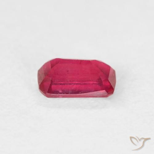 Rubí Rojo claro natural de 0.67 ct, Corte Octágono / Esmeralda, VS