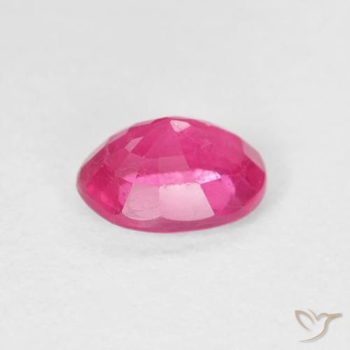 Rubí Magenta intenso natural de 1.16 ct, Ovalada, VS