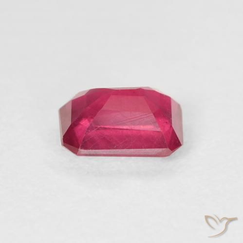 Rubí Carmesí intenso natural de 1.34 ct, Corte Octágono / Esmeralda, VS