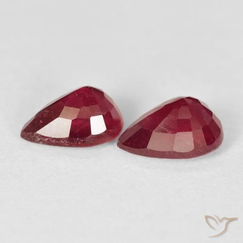Gemas de Rubí Rojo oscuro natural de 3.15 ct, En forma de pera, VS-SI