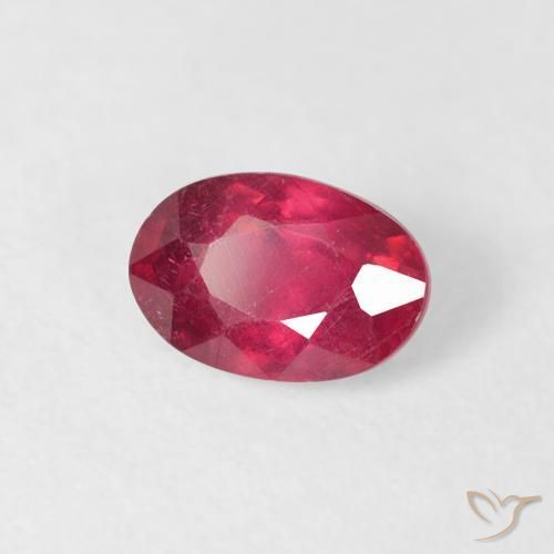 Rubí Rojo medio natural de 0.82 ct, Ovalada, VS-SI