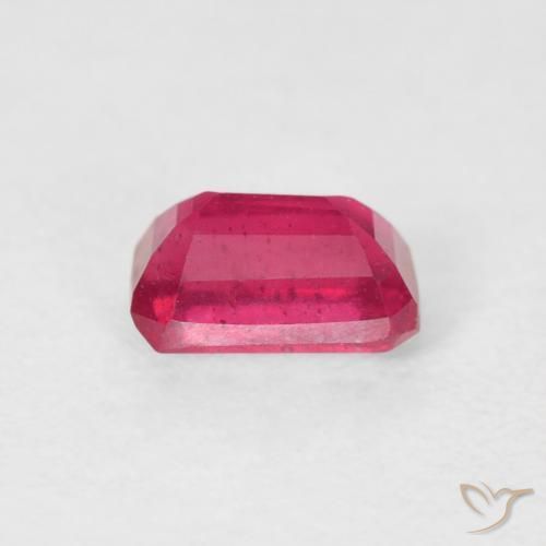 Rubí Rojo medio natural de 0.82 ct, Corte Octágono / Esmeralda, VS