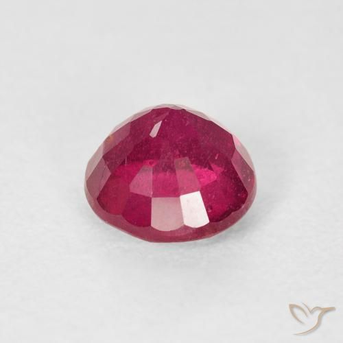 Rubí Rojo medio natural de 1.57 ct, Redondo, VS-SI