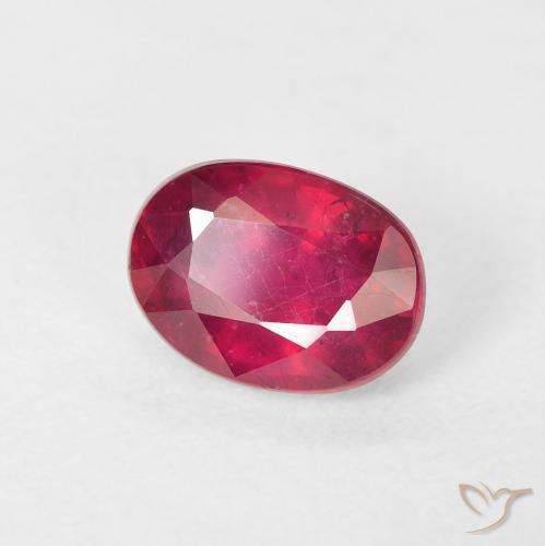 Rubí Carmesí intenso natural de 2.17 ct, Ovalada, VS