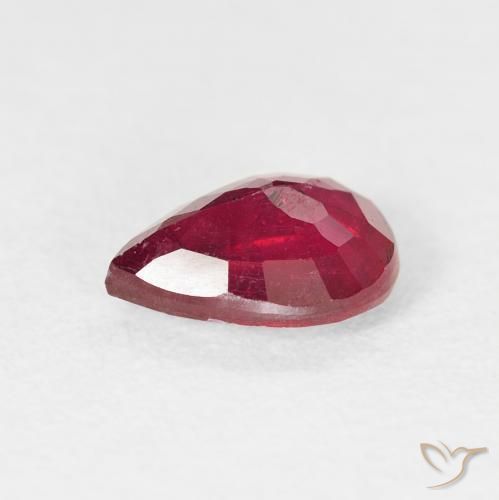 Rubí Rojo medio natural de 1.55 ct, En forma de pera, VS-SI