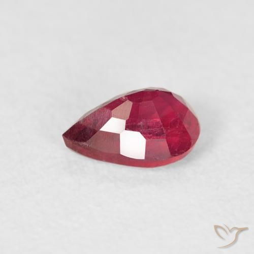 Rubí Rojo oscuro natural de 0.65 ct, En forma de pera, VS-SI