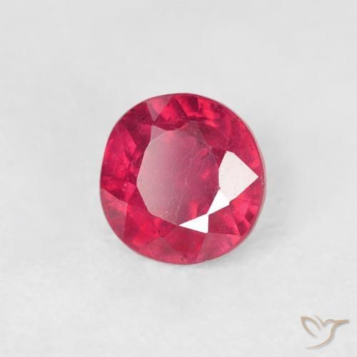 Rubí Rojo medio natural de 0.90 ct, Redondo, VS