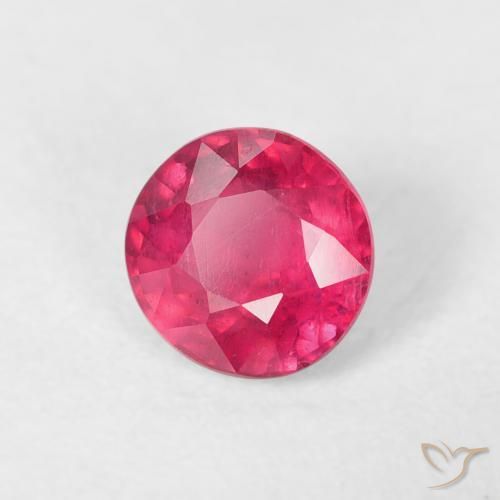 Rubí Rojo medio natural de 0.79 ct, Redondo, VS