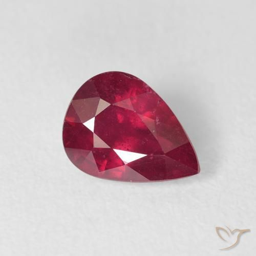 Rubí Rojo oscuro natural de 1.59 ct, En forma de pera, VS-SI
